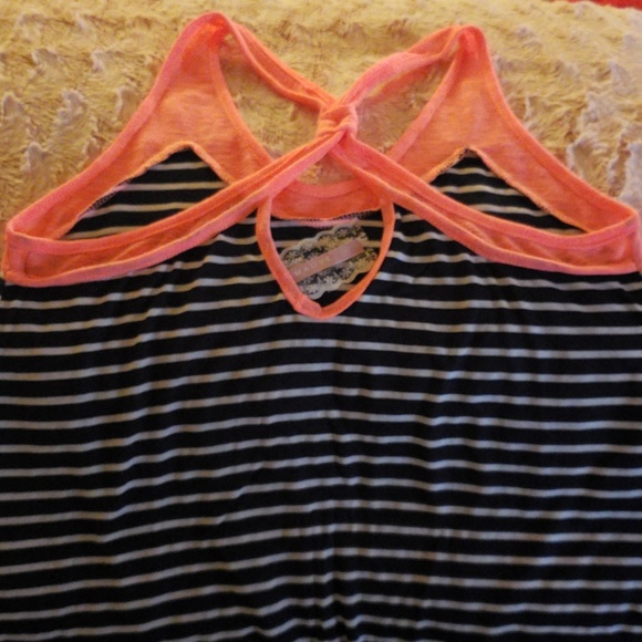 Tank top - Picture 2 of 2